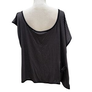 NWT Matti Mamane Just Tunic. Narrow stripes. Medium